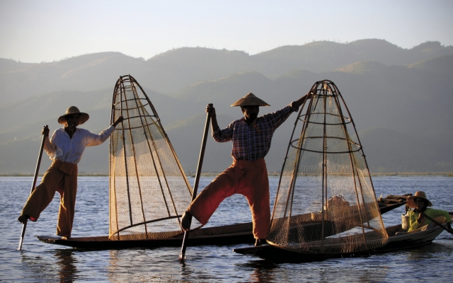 Traditionelle Fischer auf dem Inle-See