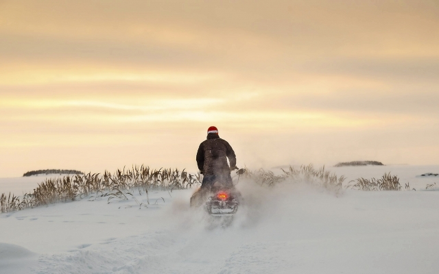 Schneemobilfahrt Lappland