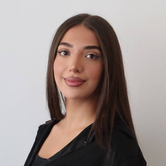 Portrait Sedra Alzoubi