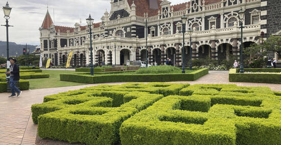 Heritage Expeditions-S.Todd