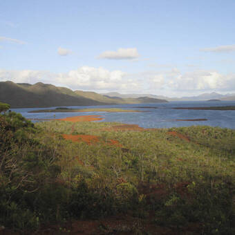 Weiter Blick in den "Parc de la Riviere Bleue" 