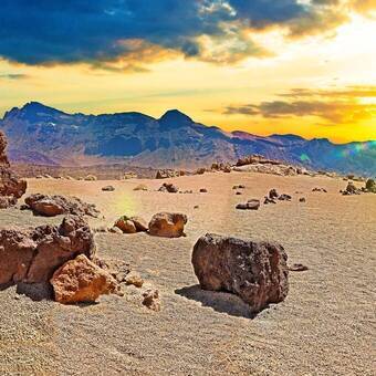 Vulkan Pico del Teide auf Teneriffa © carloscastilla - stock.adobe.com