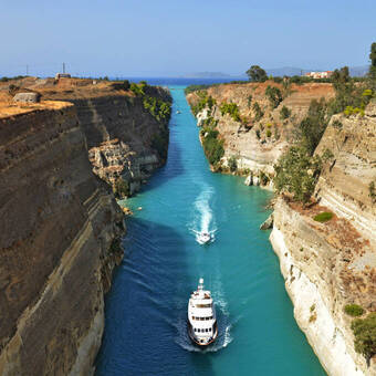 der Kanal von Korinth trennt die Halbinsel Peloponnes vom griechischen Festland ©Dariusz - stock.adobe.com