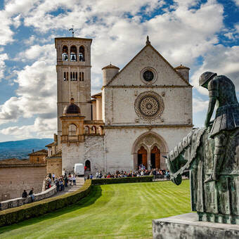 Basilika des Heiligen Franziskus von Assisi © Petair - stock.adobe.com
