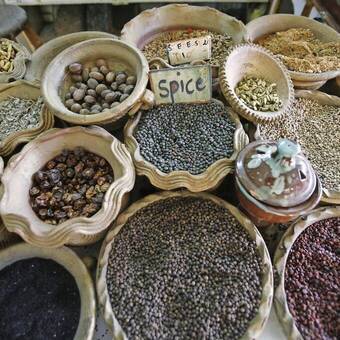 Gewürze auf dem Souq © PantherMedia / urf
