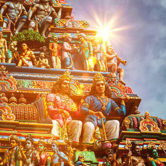 Gopuram-Turm des hinduistischen Tempels ©Dmitry Rukhlenko - stock.adobe.com