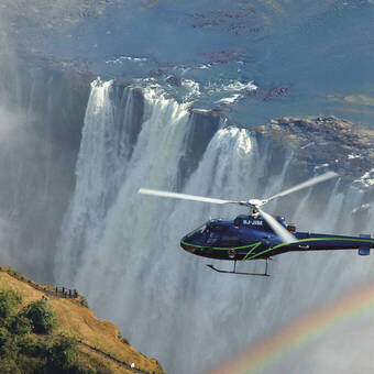 Die Victoria-Wasserfälle 