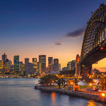 Stadtbild von Sydney mit Harbour Bridge © Rudolf Balasko - stock.adobe.com