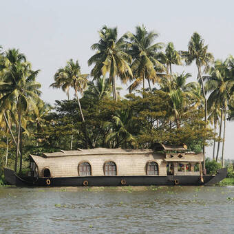 Hausboot in den Backwaters von Kerala 