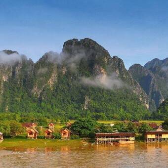 Bei Vangvieng, Laos © Worakit Sirijinda - Fotolia