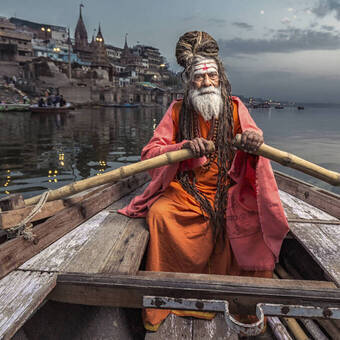 Auf dem Ganges in Varanasi 