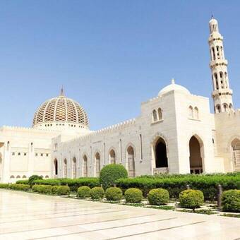 Sultan Qaboos Moschee in Muscat © diak - Fotolia