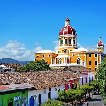 Kathedrale von Granada, Nicaragua © Pixeltheater - stock.adobe.com