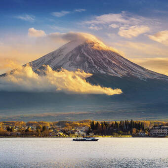 Berg Fuji bei Sonnenuntergang 
