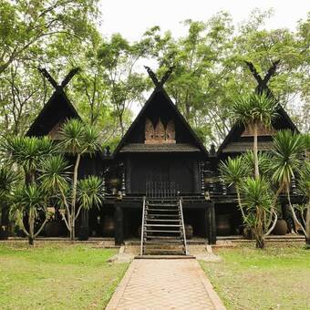 Baan Dam, Chiang Rai 