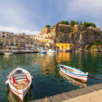 Hafen von Lipari © johnkruger1 - stock.adobe.com