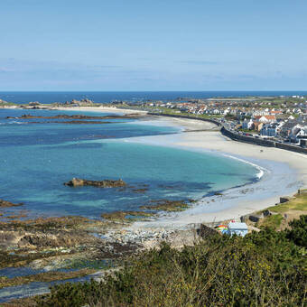 Strandlandschaft von  Cobo Bay, Guernsey 