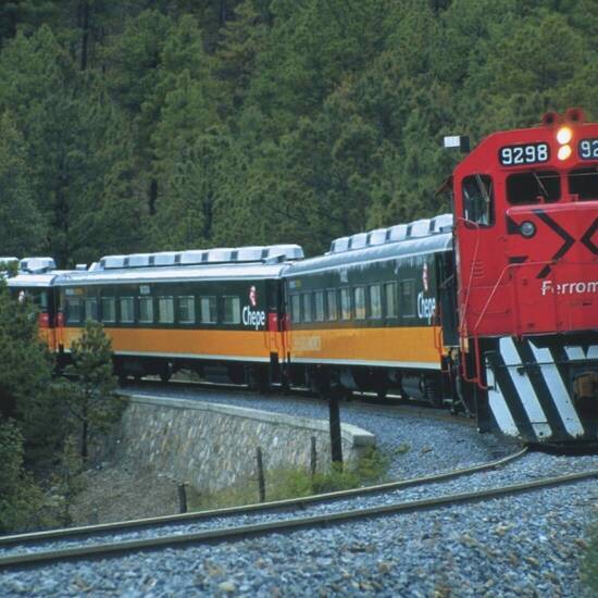 der "Chepe" unterwegs nach Chihuahua 