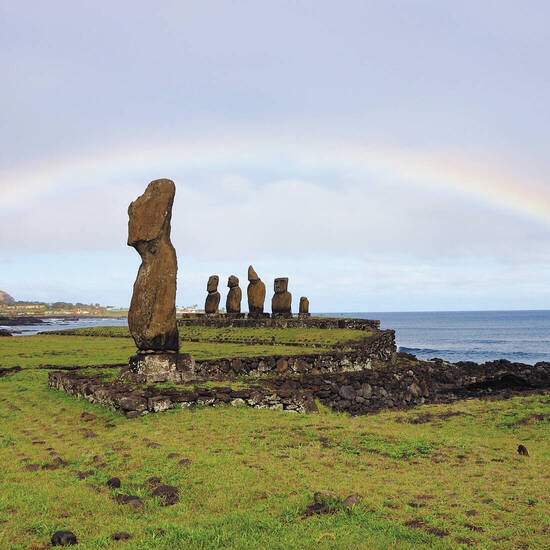 Regenbogen über der Tahai-Anlage 