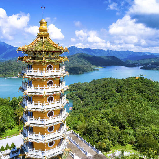 Tse En-Pagode am Sonne-Mond-See 