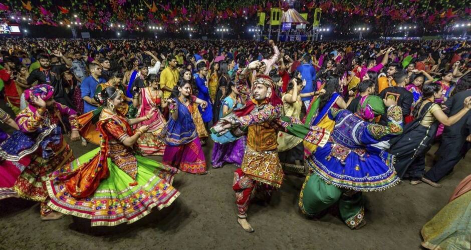 das farbenfrohe Navratri- Fest 