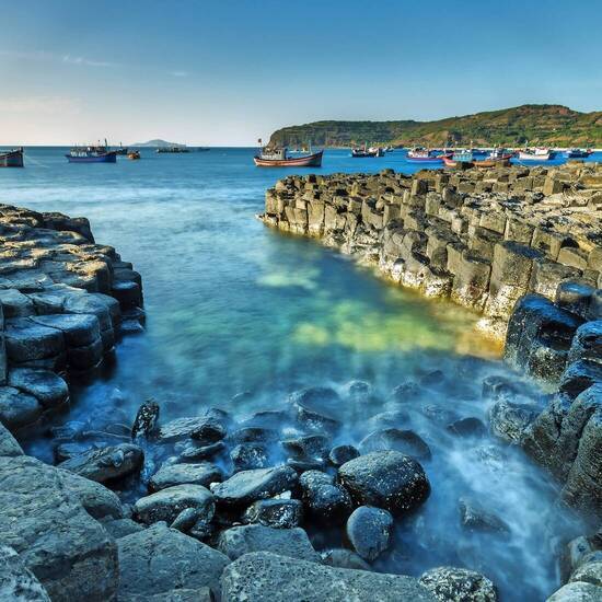 Die Basaltsäulen des Giant's Causeway, Nordirland © huythoai - Fotolia