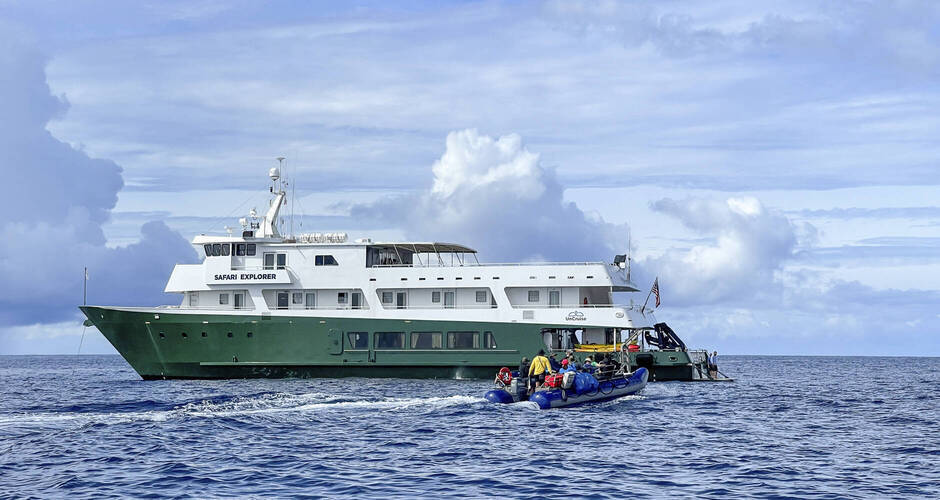 Safari Explorer Un Cruise