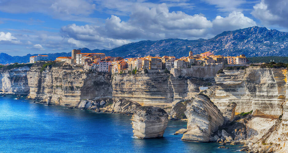 Spektakuläres Bonifacio, Korsika © Balate Dorin - stock.adobe.com