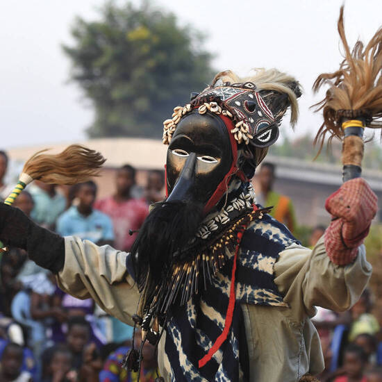 Traditioneller Maskentanz 